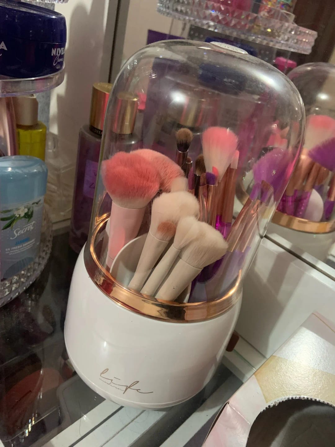 Optimize Your Makeup Brush Storage