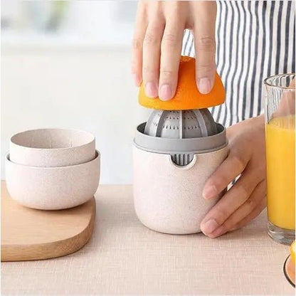 Anti-Slip Hand Fruit Juicer with Rotation Press