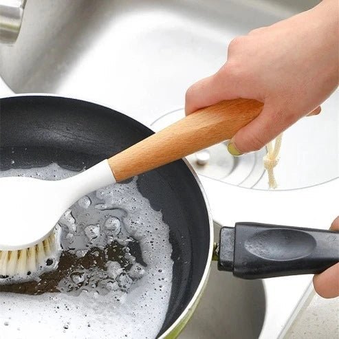 Long Handle Dish Brush: Beechwood & Natural Bristles