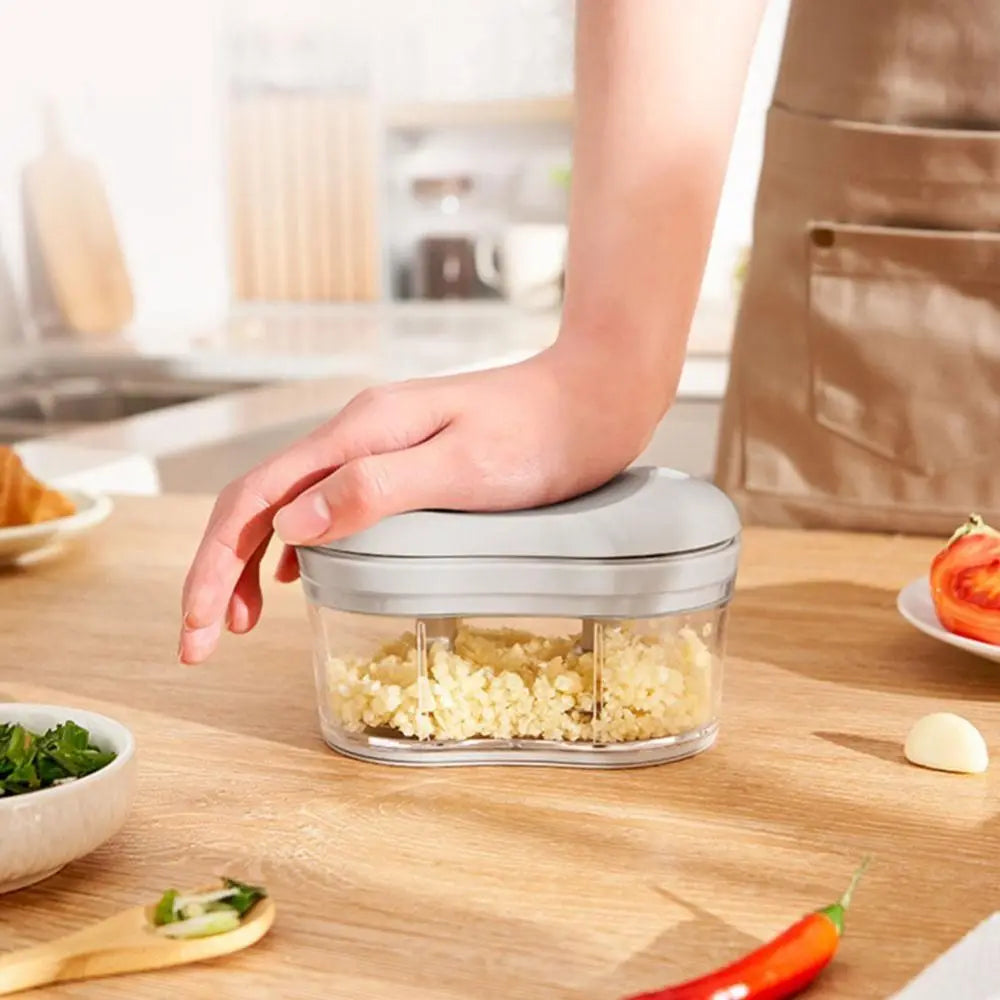 Portable One-Handed Pushable Telescopic Garlic Slicer with Steel Blade