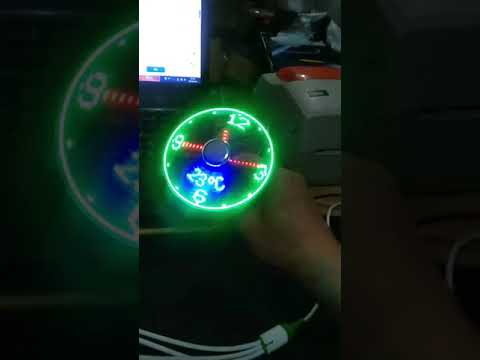 3-in-1 Cool Breeze & Timekeeping: The Mini Clock Fan