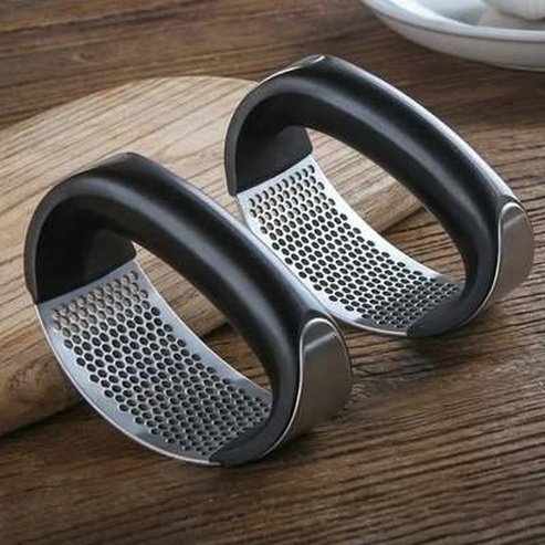 Stainless Steel Garlic Press Household Manual Press Device Kitchen Squeezer Ginger Garlic Tools Kitchen Accessories. Product Type: Garlic Presses.